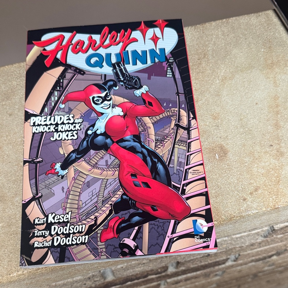 DC Comics Harley Quinn in Red and Black